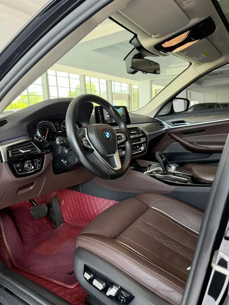 BMW 5 Series 2018 530Li Luxury Package — миниатюра 8