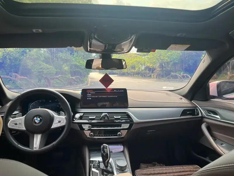 2023 BMW 5 Series 530Li Leading Edition M Sport Package — миниатюра 8