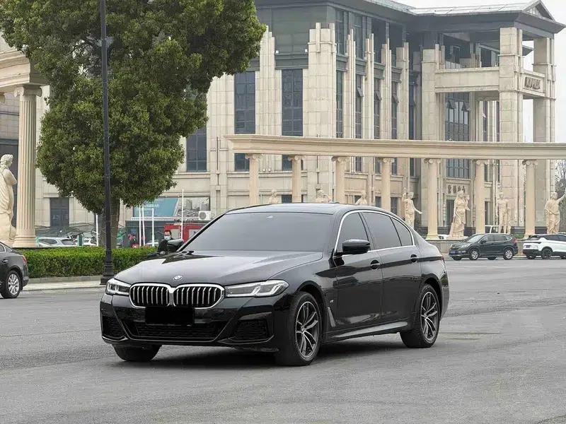 BMW 5 Series 2022 Facelift 525Li M Sport Package — миниатюра 1