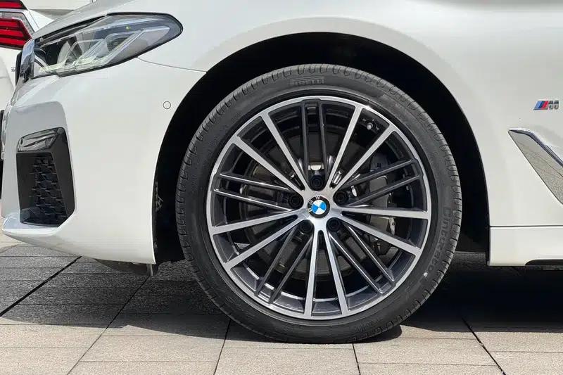2022 BMW 5 Series Facelift 530Li Leading Edition M Sport Package — миниатюра 12