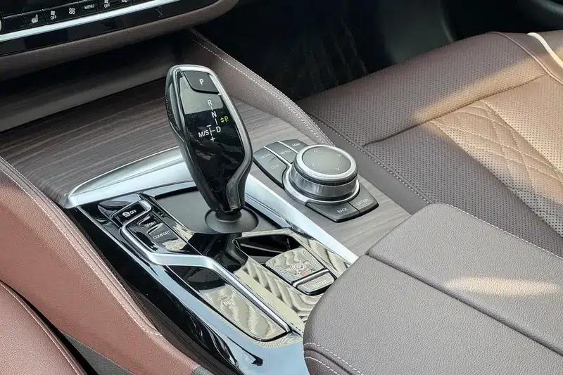 2022 BMW 5 Series Facelift 530Li Leading Edition M Sport Package — миниатюра 18