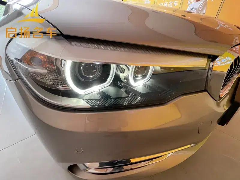 2020 BMW 5 Series 525Li Luxury Package — миниатюра 6