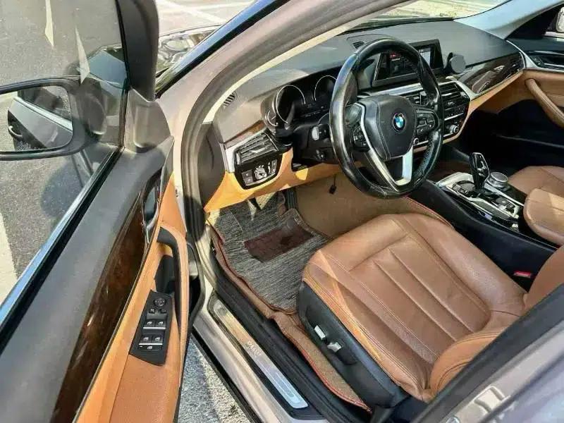 BMW 5 Series 2018 528Li Launch Special Edition — миниатюра 8