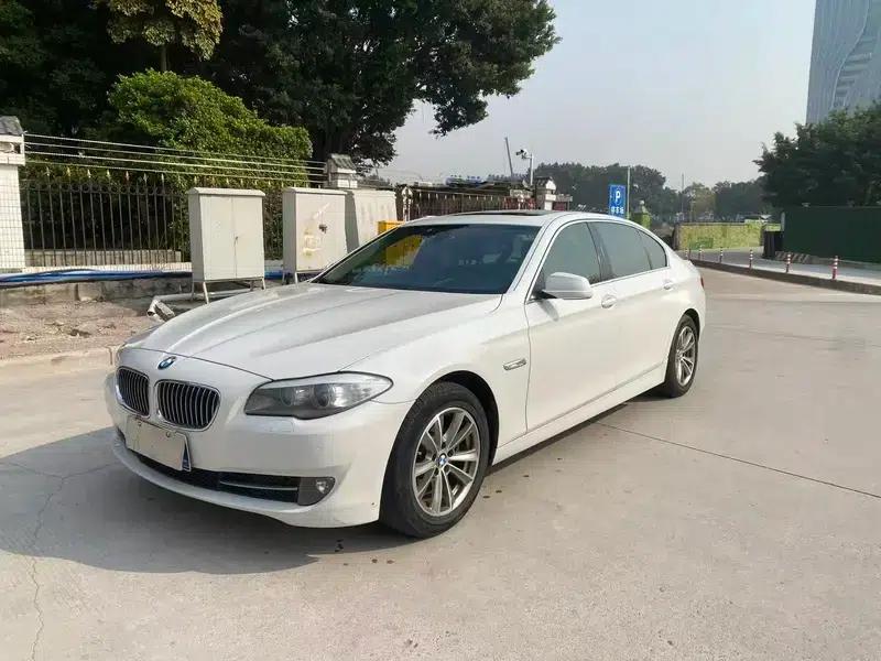 BMW 5 Series 2011 523Li Luxury — миниатюра 1