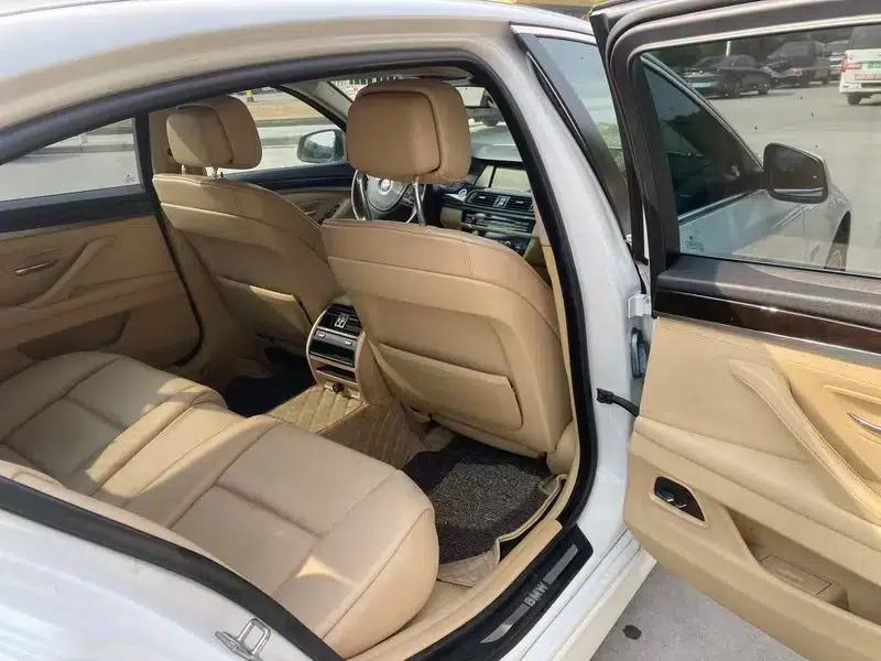 BMW 5 Series 2011 523Li Luxury — миниатюра 12