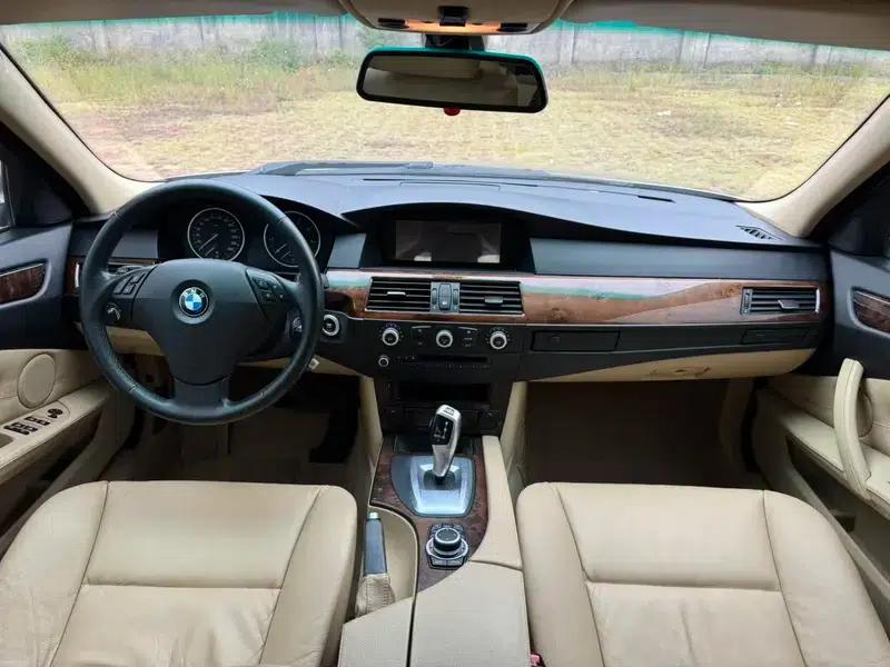 BMW 5 Series 2009 520Li Leading Edition — миниатюра 7