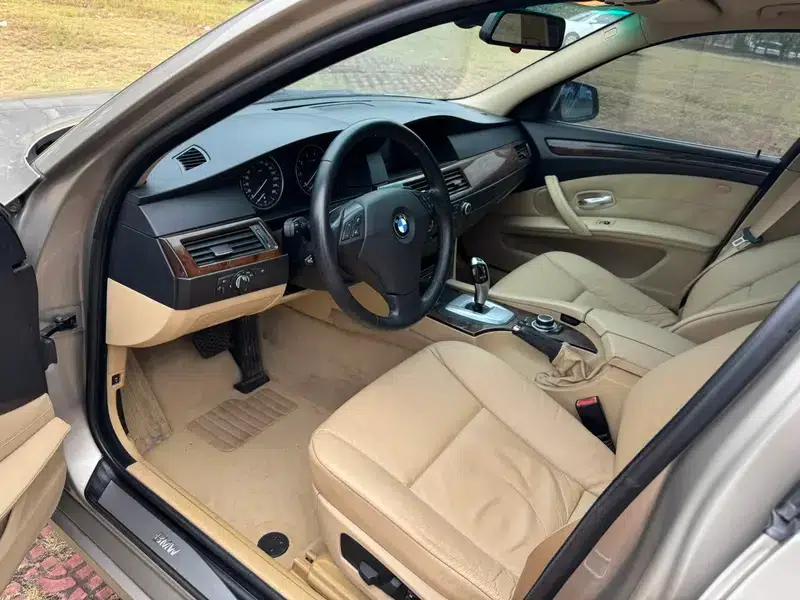 BMW 5 Series 2009 520Li Leading Edition — миниатюра 8