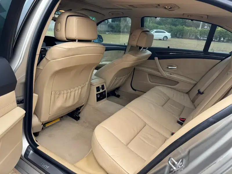 BMW 5 Series 2009 520Li Leading Edition — миниатюра 9