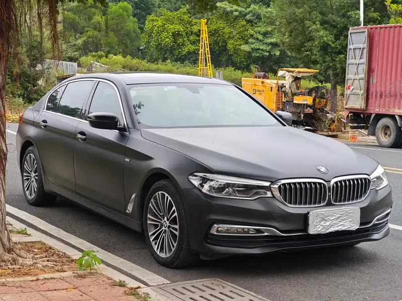 BMW 5 Series 2018 530Li Luxury Package — миниатюра 3