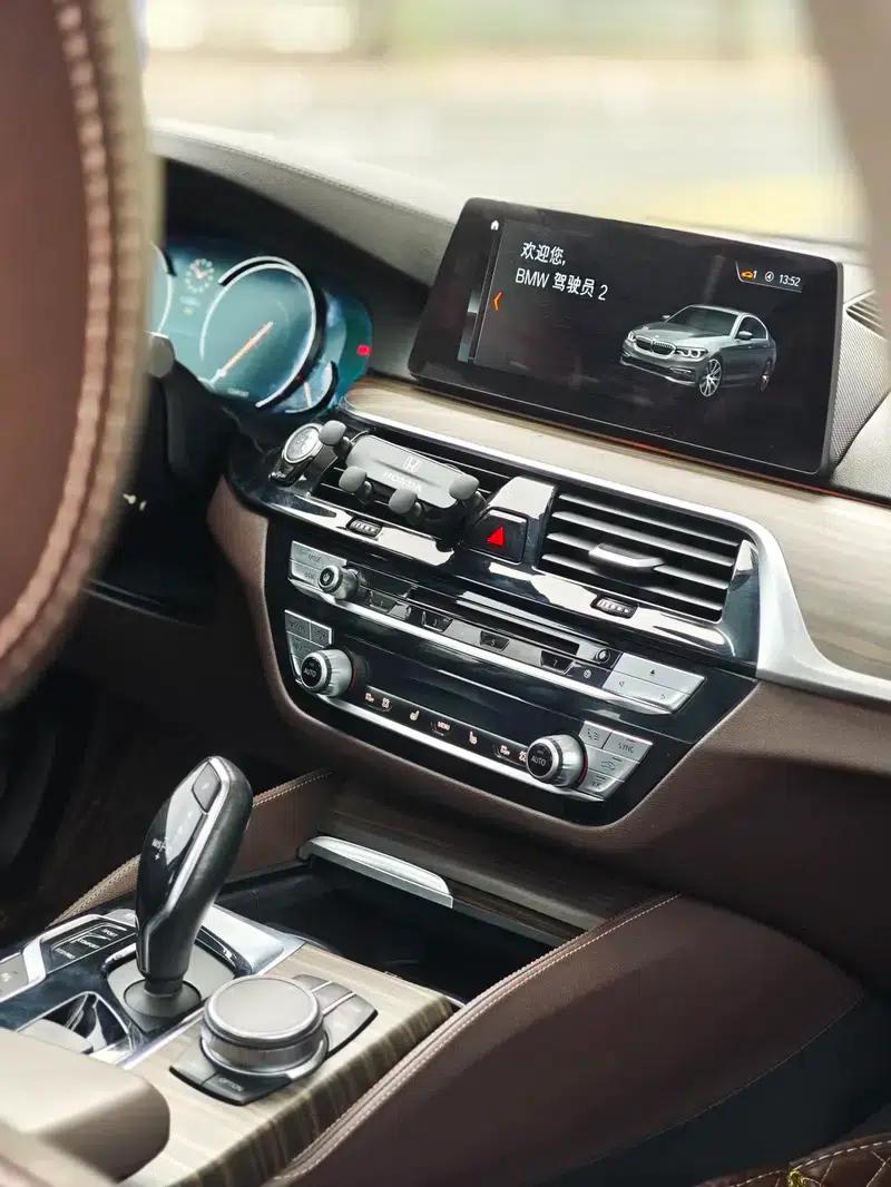 BMW 5 Series 2018 530Li Luxury Package — миниатюра 7