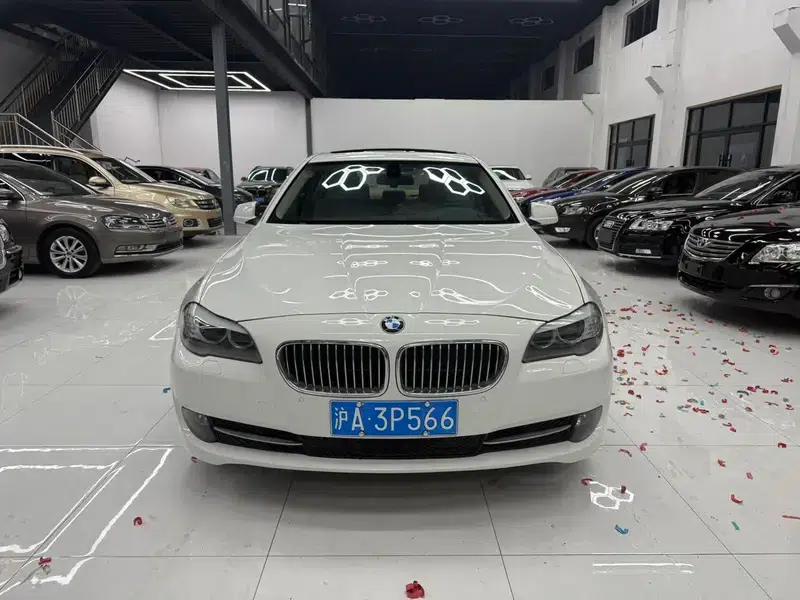 BMW 5 Series 2012 523Li Luxury — миниатюра 2