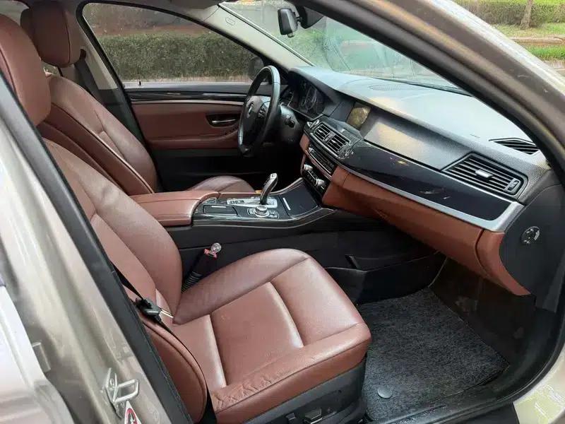 BMW 5 Series (Imported) 2012 520i Elegant Model — миниатюра 7