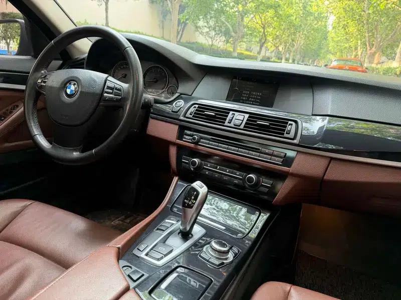 BMW 5 Series (Imported) 2012 520i Elegant Model — миниатюра 8