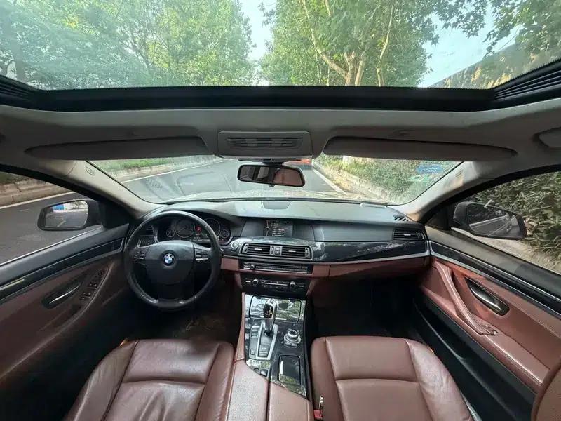 BMW 5 Series (Imported) 2012 520i Elegant Model — миниатюра 9