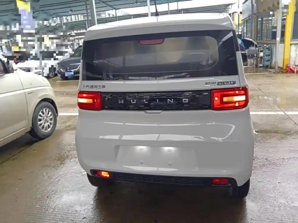 Hongguang MINIEV 2020 Enjoy Edition (Lithium Iron Phosphate) — миниатюра 6