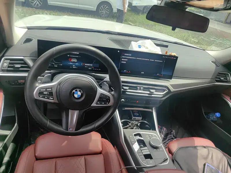 2023 BMW 3 Series 325i M Sport Package — миниатюра 10