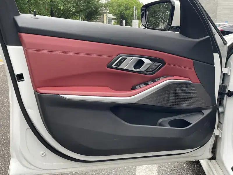 2023 BMW 3 Series 320Li M Sport Package — миниатюра 10