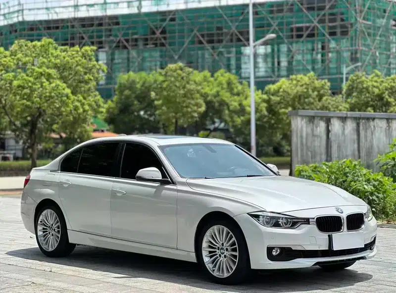 BMW 3 Series 2018 320Li Fashion Edition — миниатюра 3