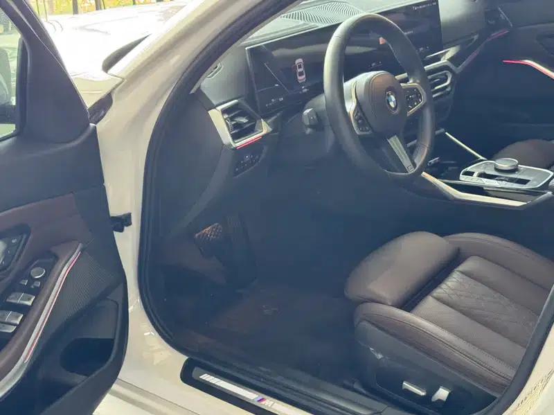 2023 BMW 3 Series 320Li M Sport Package — миниатюра 13