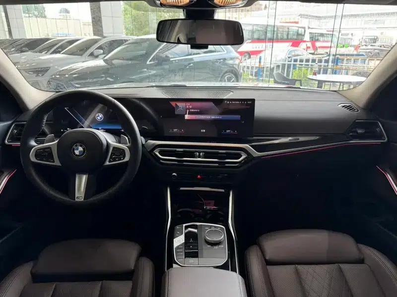 2023 BMW 3 Series 320Li M Sport Package — миниатюра 8