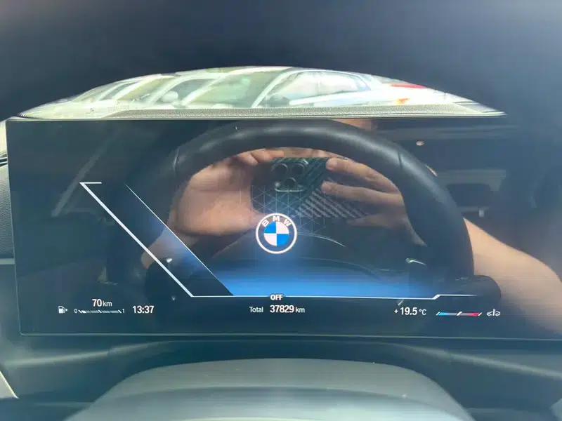 2023 BMW 3 Series 320Li M Sport Package — миниатюра 9