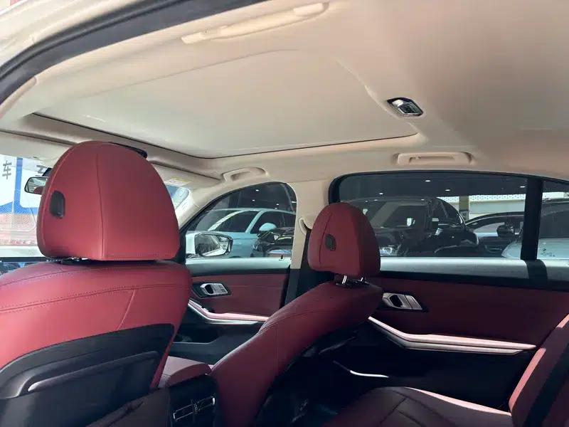 2022 BMW 3 Series 320Li M Sport Package — миниатюра 17