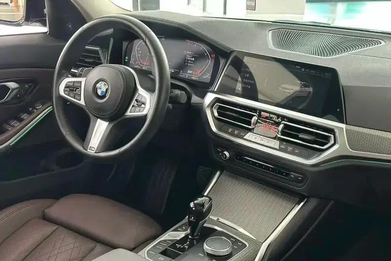 2022 BMW 3 Series 325Li M Sport Package — миниатюра 7