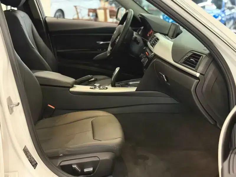 2016 BMW 3 Series 320Li Fashion Edition — миниатюра 3