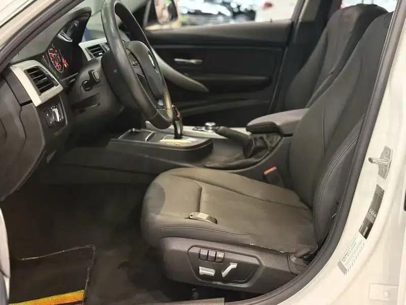 2016 BMW 3 Series 320Li Fashion Edition — миниатюра 9