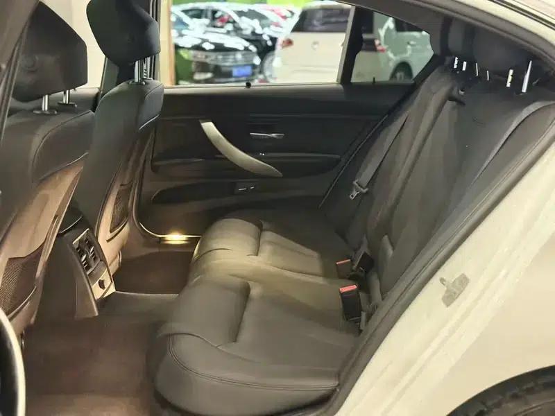 2016 BMW 3 Series 320Li Fashion Edition — миниатюра 10