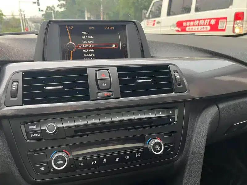 BMW 3 Series 2014 320Li Fashion Edition — миниатюра 17