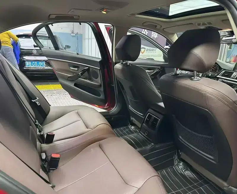 2018 BMW 3 Series 318Li — миниатюра 10