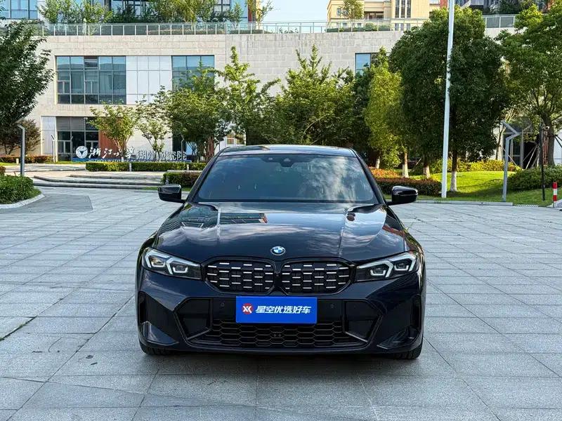 2023 BMW 3 Series 325i M Sport Shadow Edition — миниатюра 2
