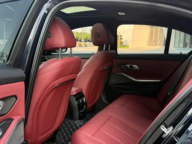 2023 BMW 3 Series 325i M Sport Shadow Edition — миниатюра 18