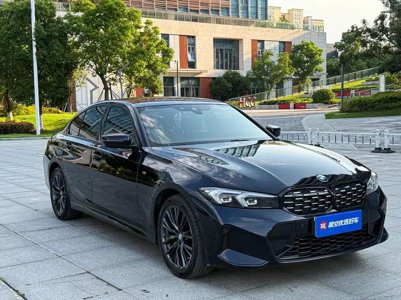 2023 BMW 3 Series 325i M Sport Shadow Edition — миниатюра 3