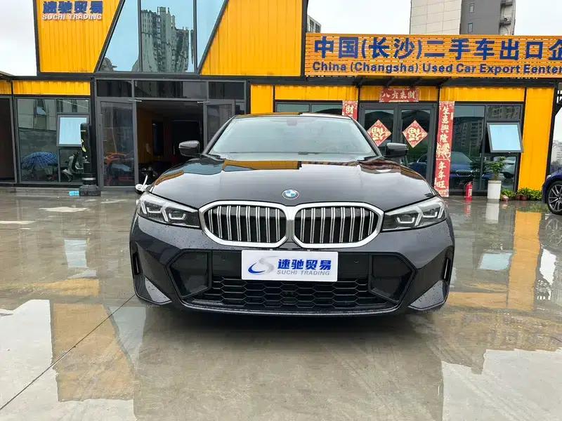 2023 BMW 3 Series 320Li M Sport Package — миниатюра 2