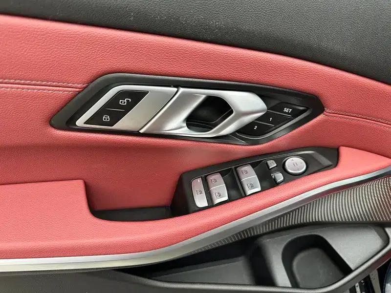 2023 BMW 3 Series 320Li M Sport Package — миниатюра 20