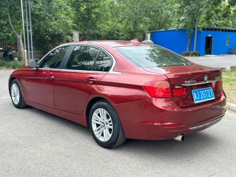 BMW 3 Series 2015 316Li Fashion Edition — миниатюра 4