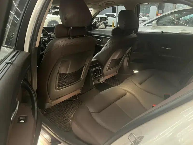 2018 BMW 3 Series 320Li Leading M Sport Package — миниатюра 9