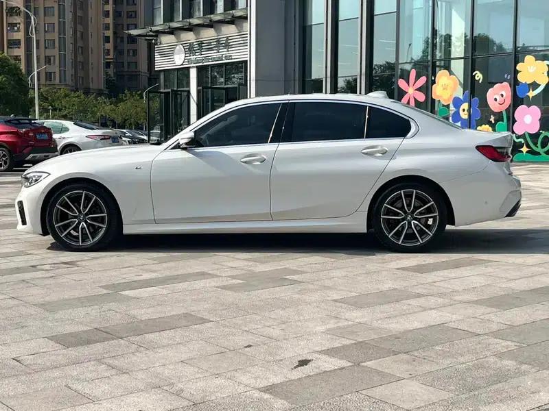2020 BMW 3 Series 325Li M Sport Package — миниатюра 4