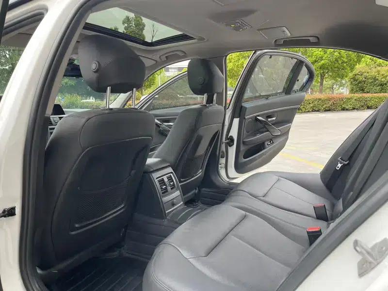 2017 BMW 3 Series 320Li M Sport — миниатюра 9