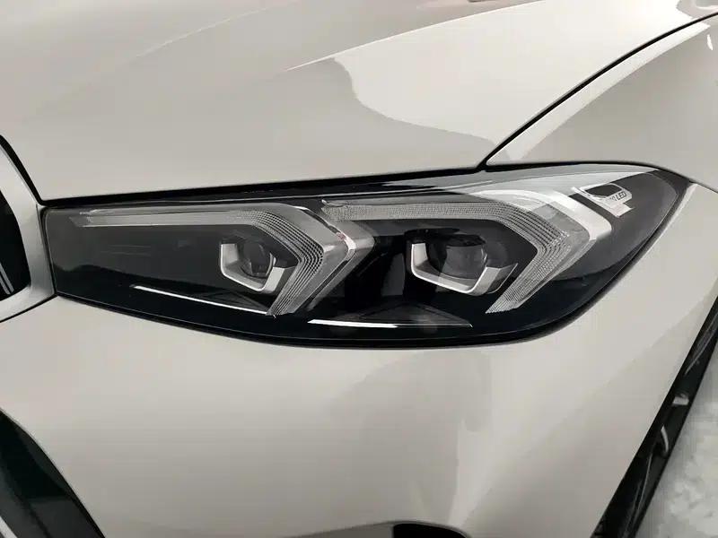 2023 BMW 3 Series 320Li M Sport Package — миниатюра 12