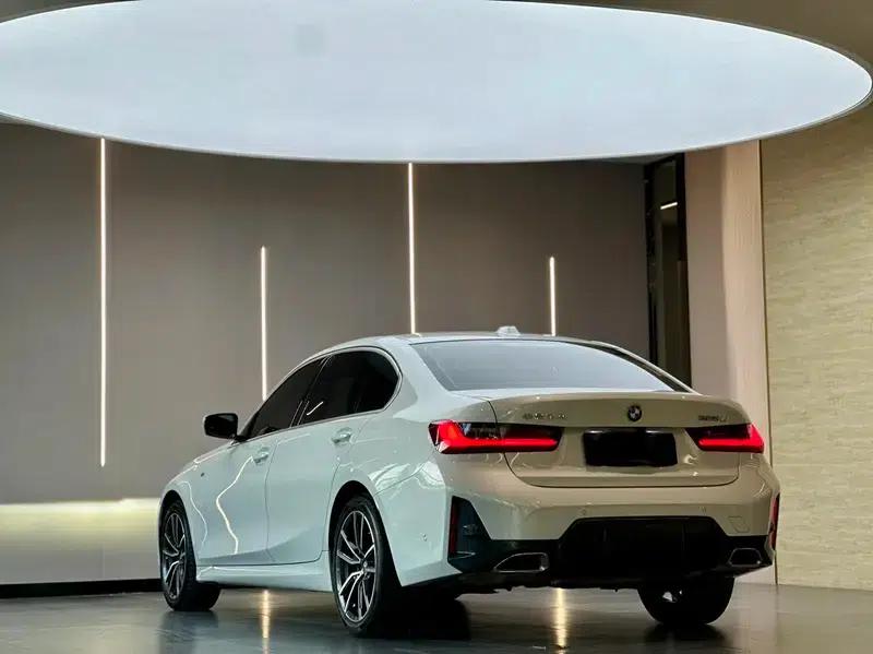 2023 BMW 3 Series 325Li M Sport Package — миниатюра 4