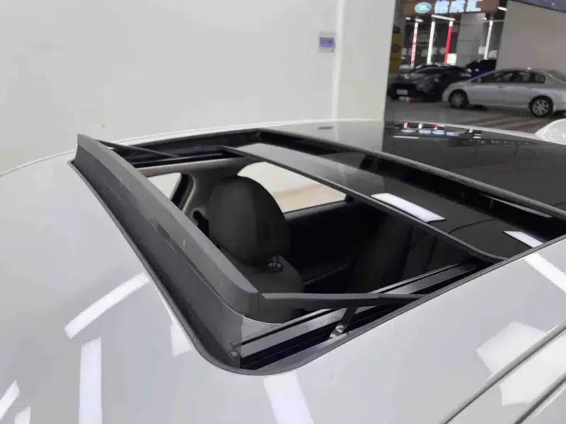 BMW 3 Series 2020 325Li First Edition — миниатюра 9