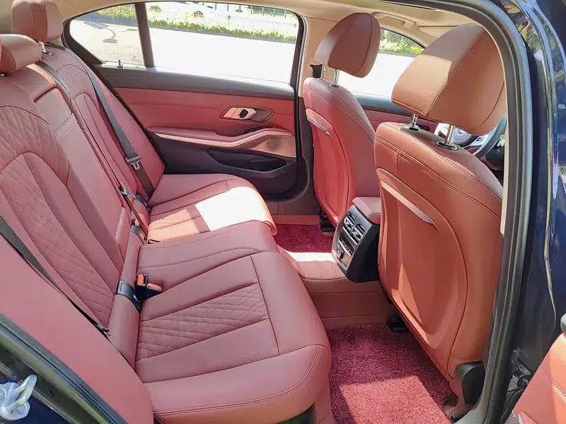 2023 BMW 3 Series 325Li M Sport Package — миниатюра 10