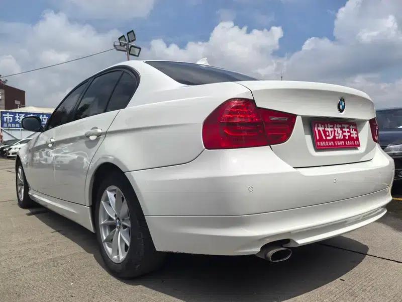BMW 3 Series 2011 318i Leading Edition — миниатюра 4