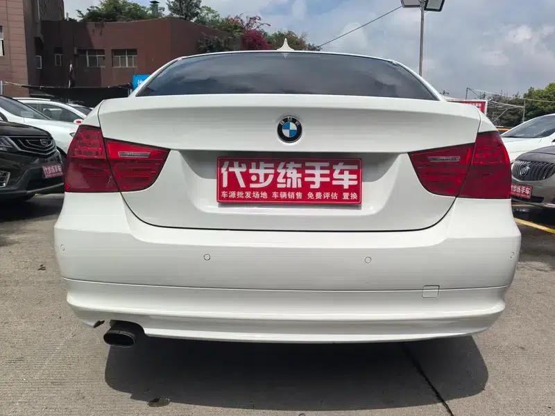 BMW 3 Series 2011 318i Leading Edition — миниатюра 5