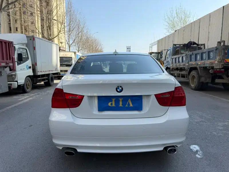 BMW 3 Series 2009 320i Fashion Edition — миниатюра 5