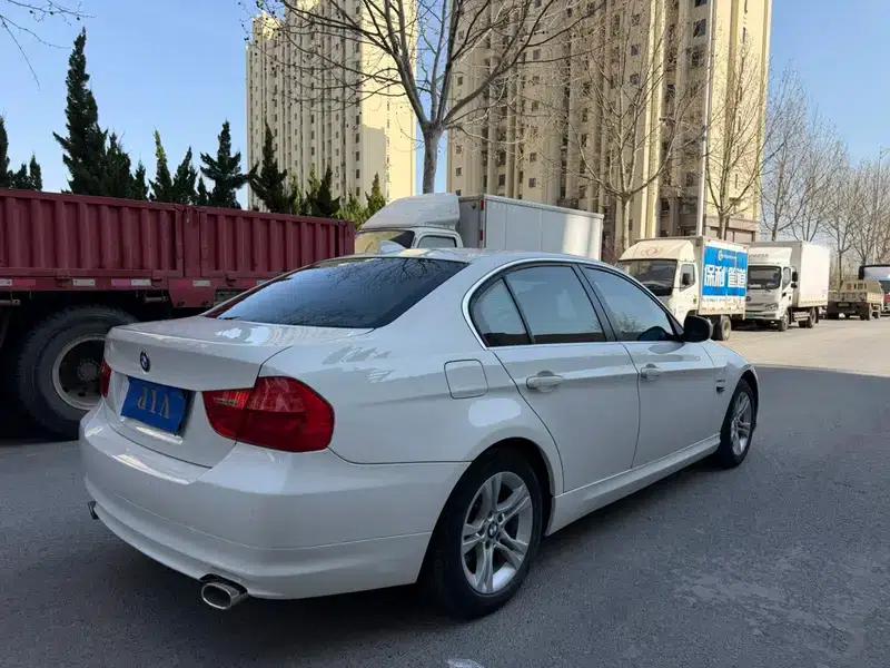 BMW 3 Series 2009 320i Fashion Edition — миниатюра 6
