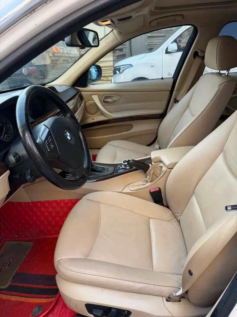 BMW 3 Series 2009 320i Fashion Edition — миниатюра 8